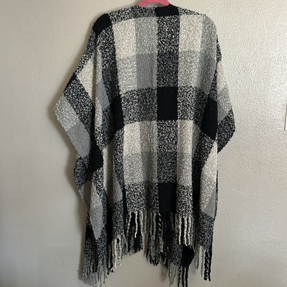 Plaid boho poncho - Picture 6 of 6